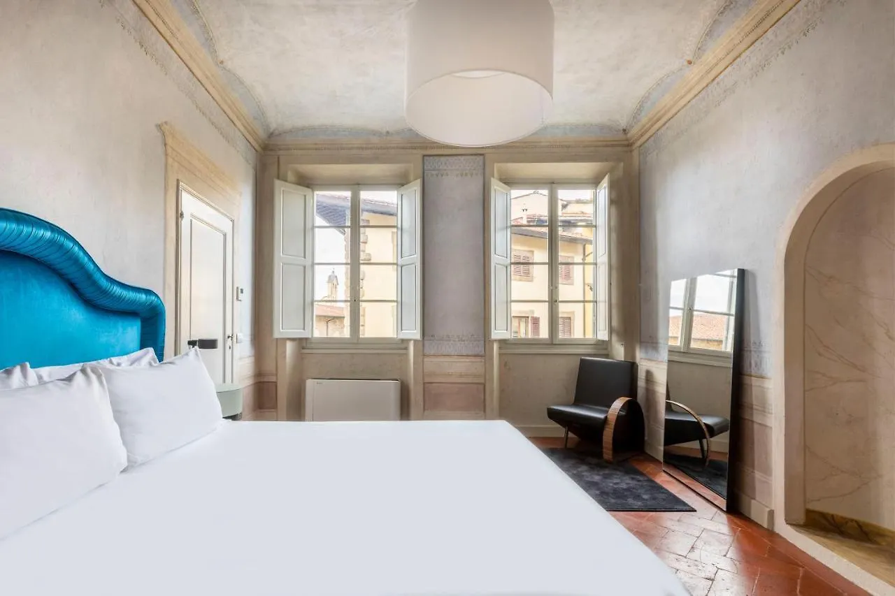 Numa Florence Felice 0*,