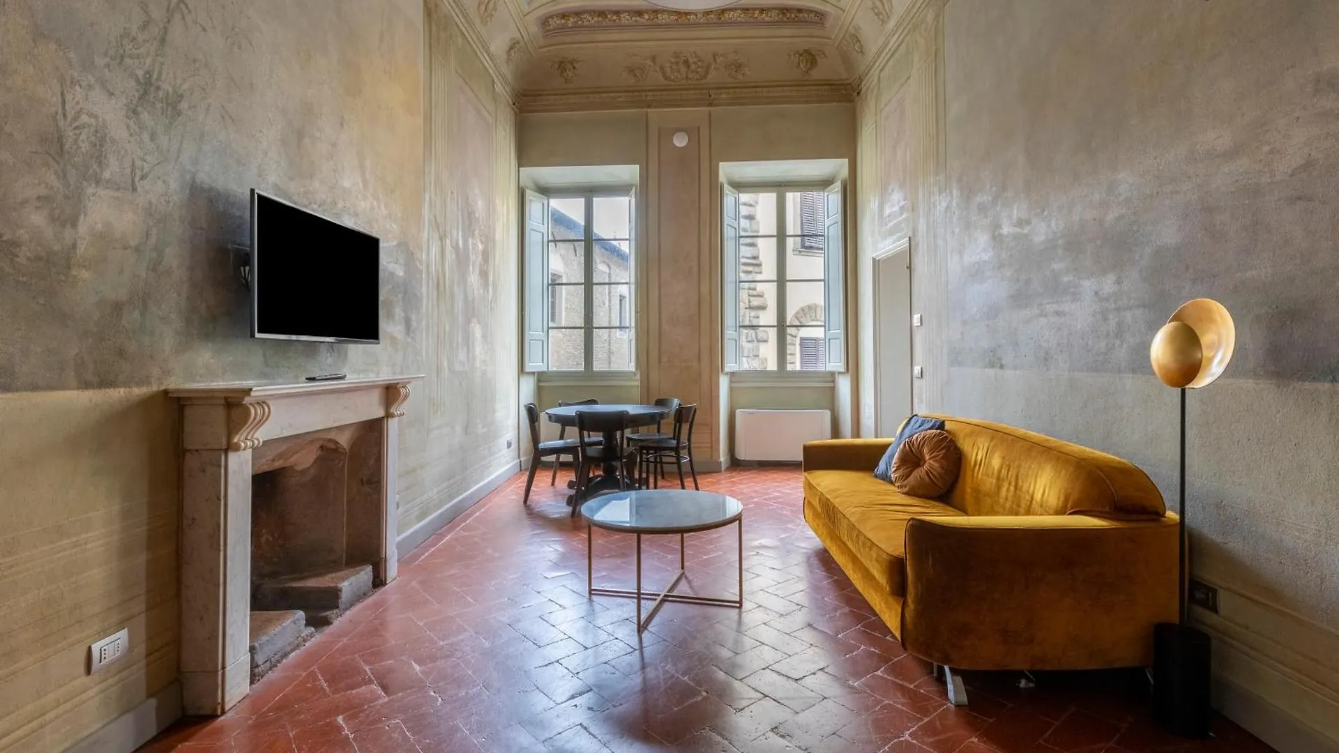 Numa Florence Felice 0*,  Italy